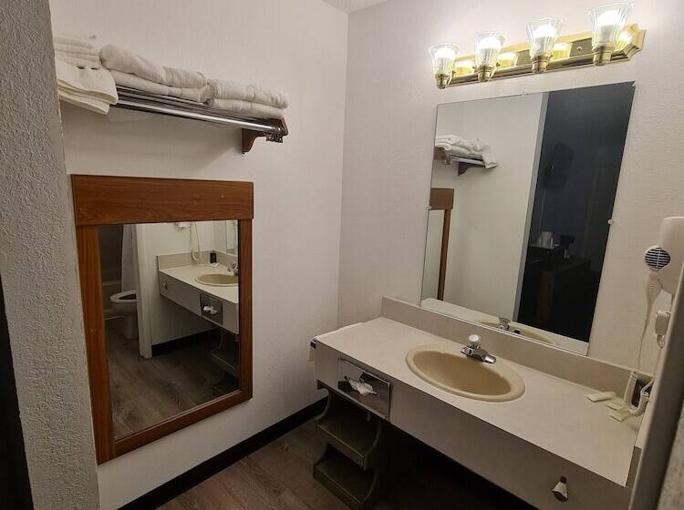 הוסטל Bayside Inn