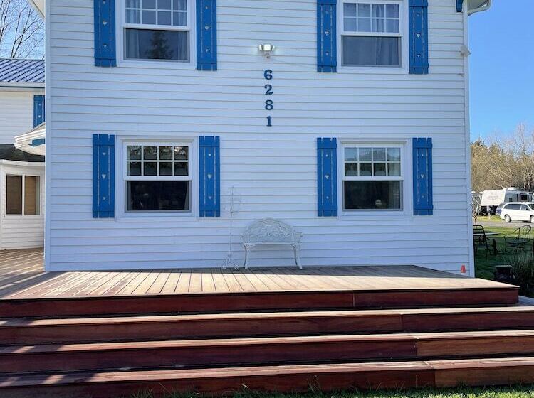 ユースホステル Foster Lake Inn
