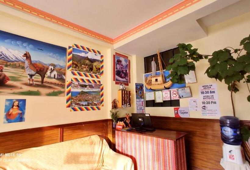 هاستل Hostal Las Balsas