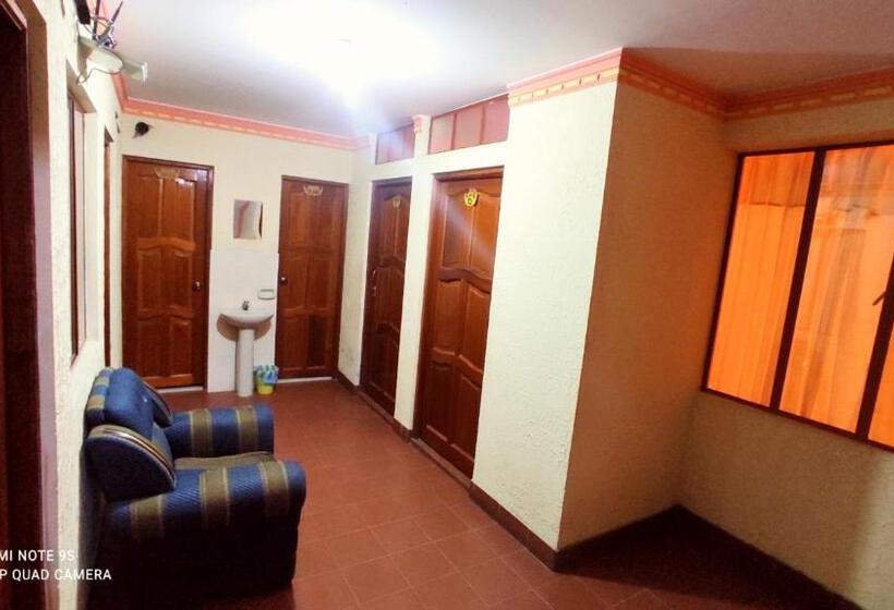 هاستل Hostal Las Balsas