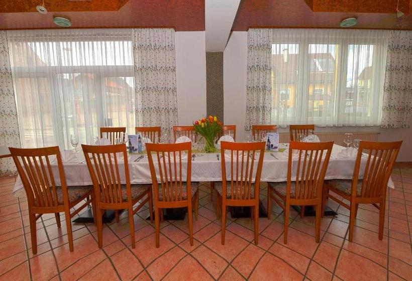 ユースホステル Swirtshaus M&n