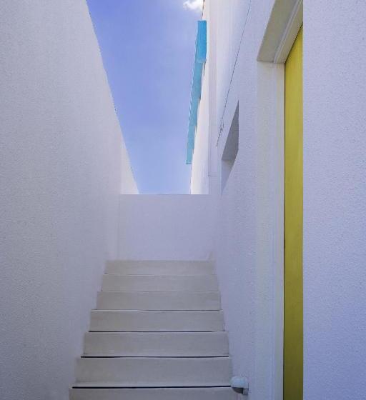 Apart Hotel Colors
