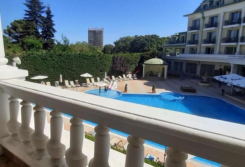 Apartcomplex Splendid