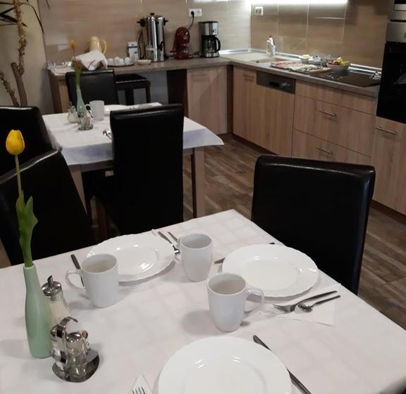 펜션 Csipkeház Apartman