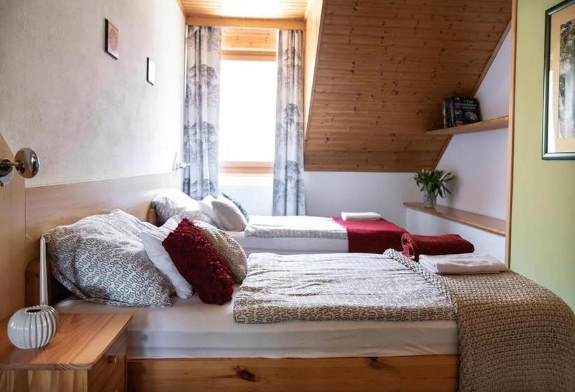 بنسيون Hetényi Apartmanház és Birtok