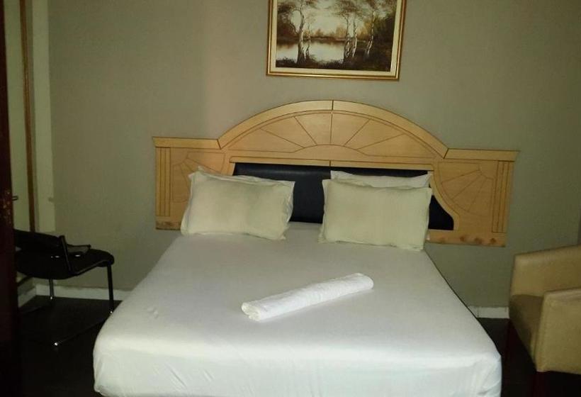 پانسیون Legacy Guest Lodge