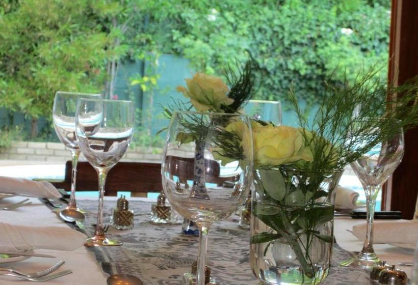 پانسیون Villa Ora Guesthouse