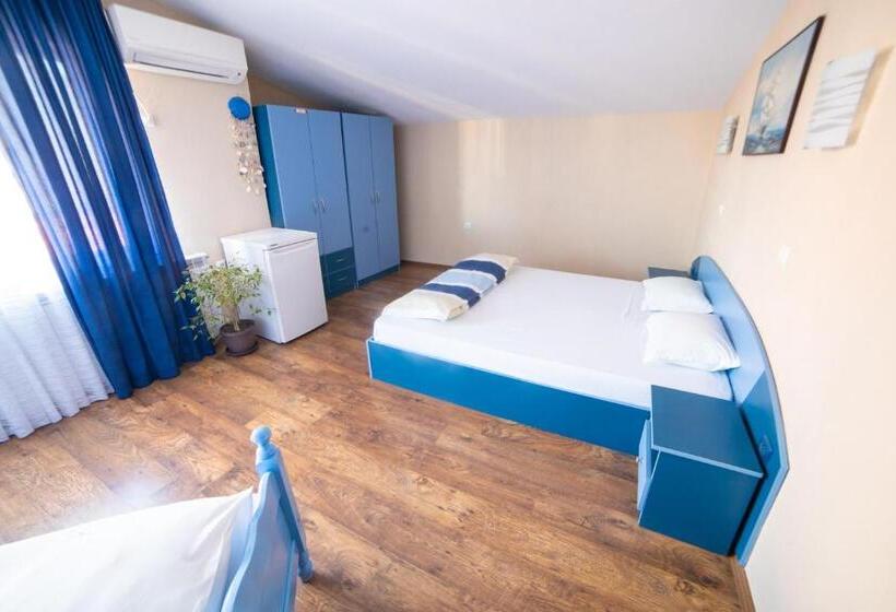پانسیون Zenith Guest House