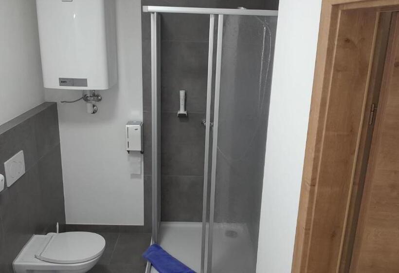 ユースホステル Denk Bed & Breakfast