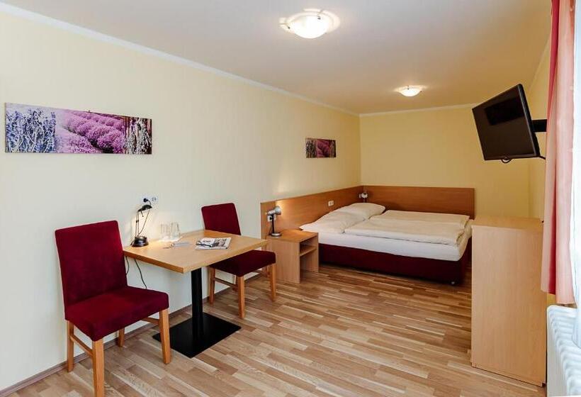 ユースホステル Denk Bed & Breakfast