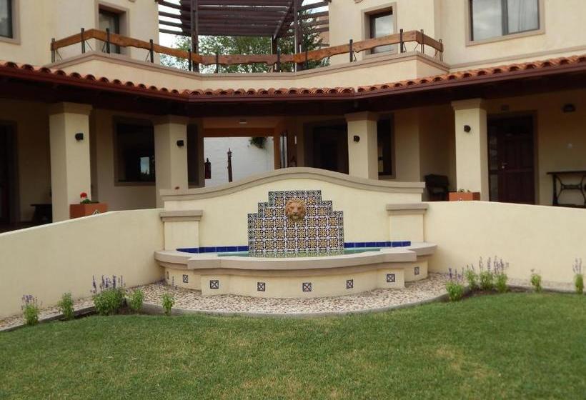 هاستل Raices Del Carolino   Suites De Altagracia