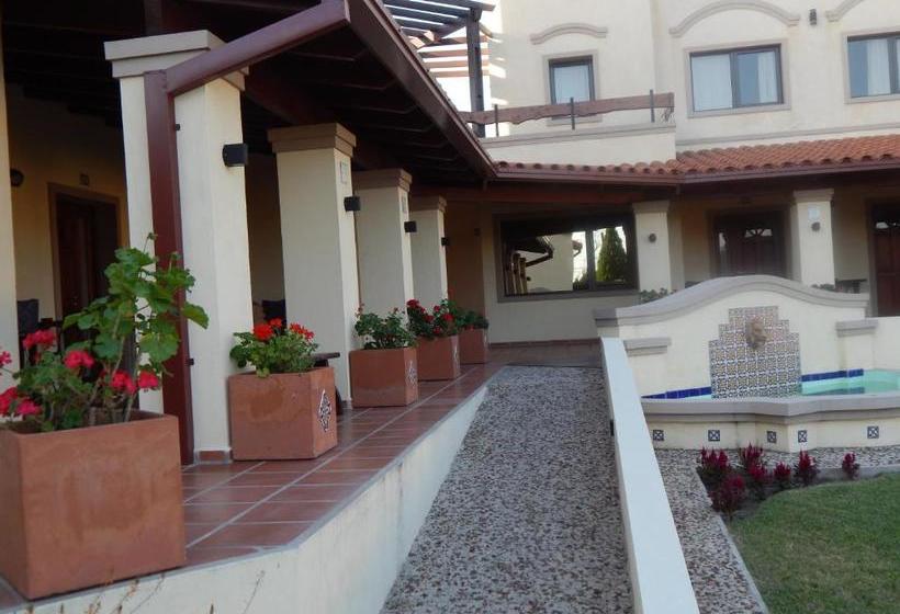 هاستل Raices Del Carolino   Suites De Altagracia