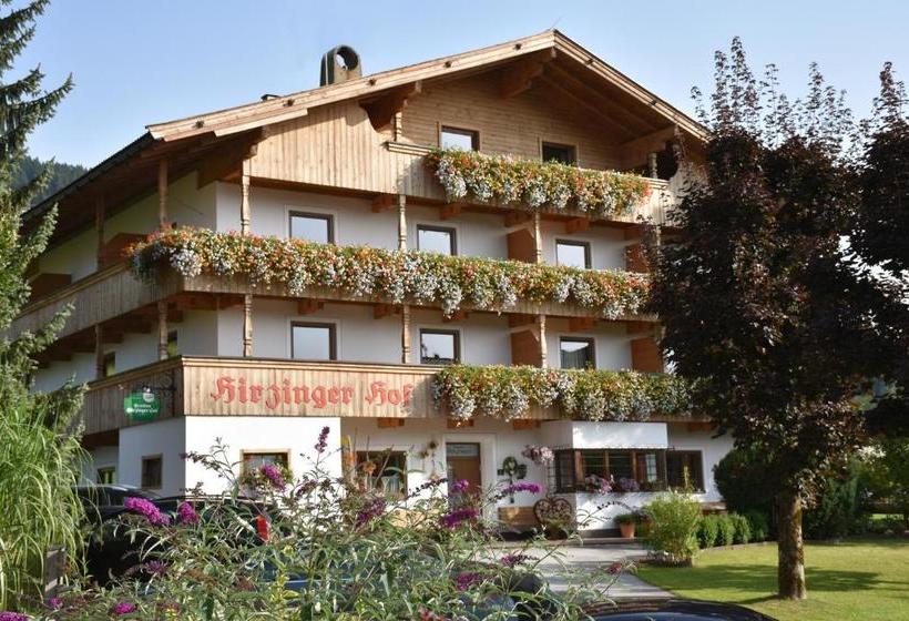 ペンション Hirzingerhof