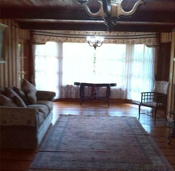 پانسیون Hostal Kutralwe