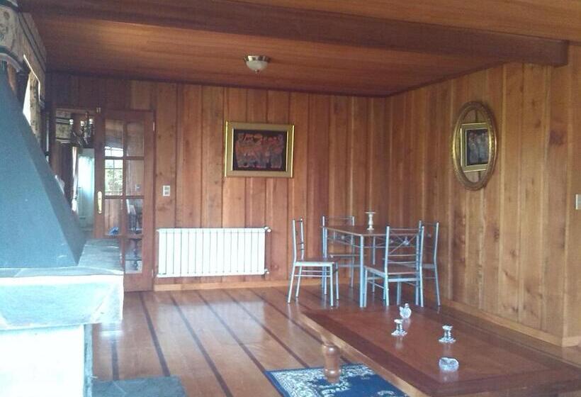 پانسیون Hostal Kutralwe