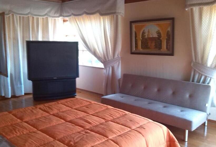 پانسیون Hostal Kutralwe