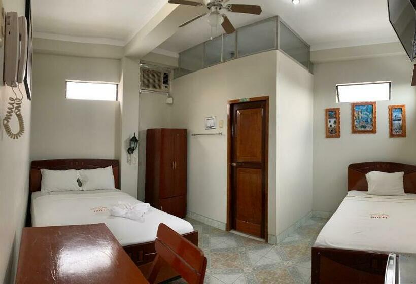 پانسیون Hostal Ventura Isabel