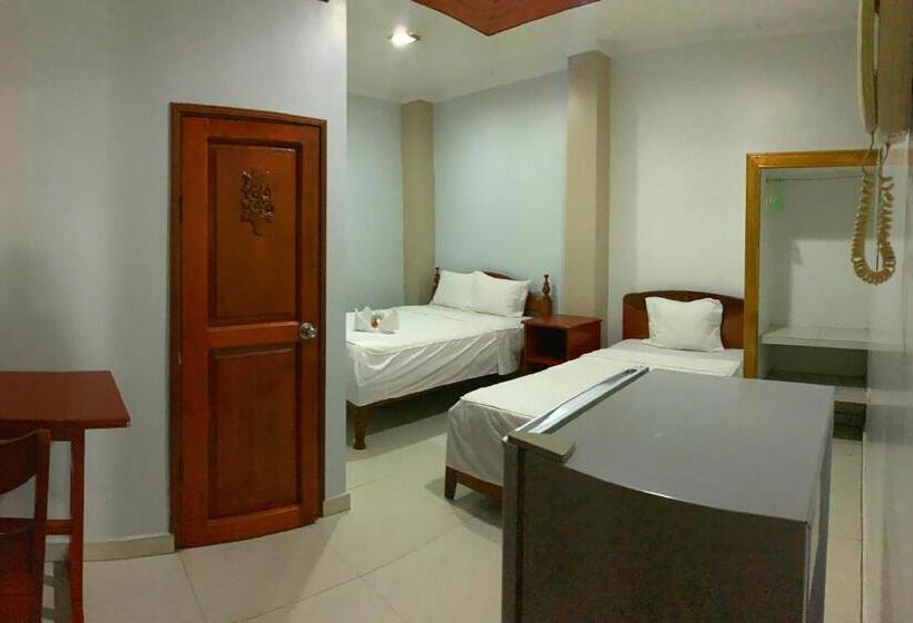 پانسیون Hostal Ventura Isabel