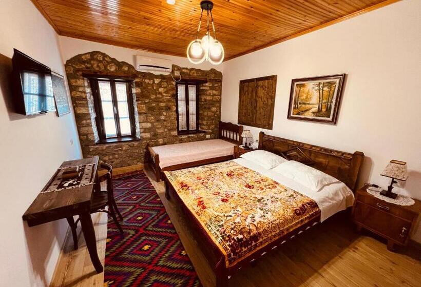 پانسیون Kris Guesthouse