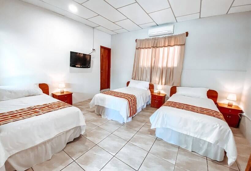 پانسیون Mi Caleta Inn