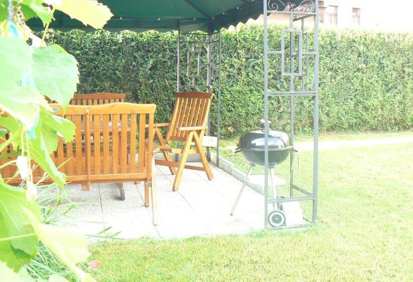 پانسیون Penzion Na Vápence