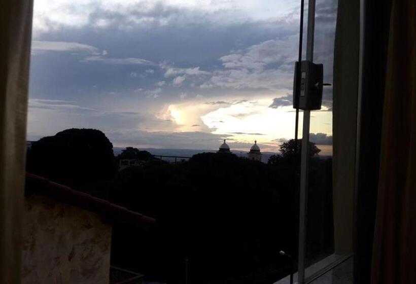 پانسیون Pousada Reino Encantado   São Thomé Das Letras   Minas Gerais
