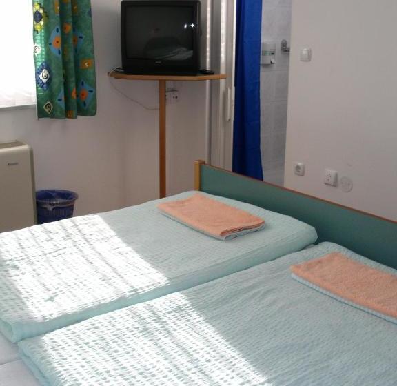 ペンション Rooms Cipot