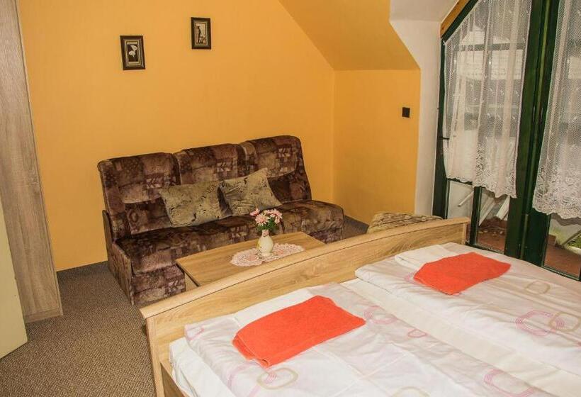 Restaurace A Pension První Mlýn Chomutov