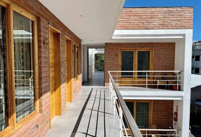 هاستل El Geranio