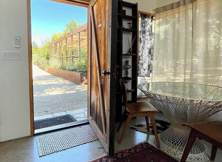 הוסטל Inn Paradiso