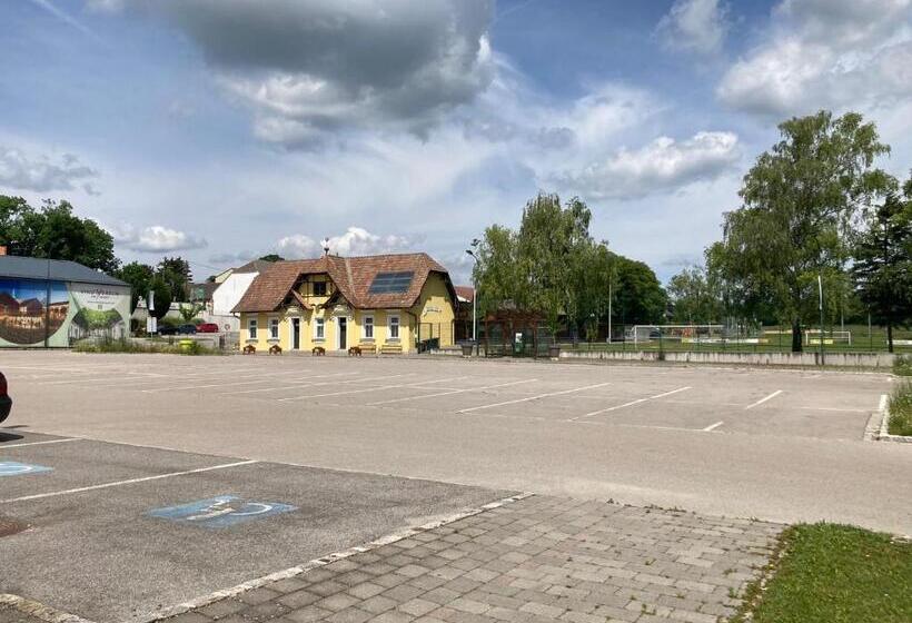 Пансион Kolpingsfamilie Poysdorf