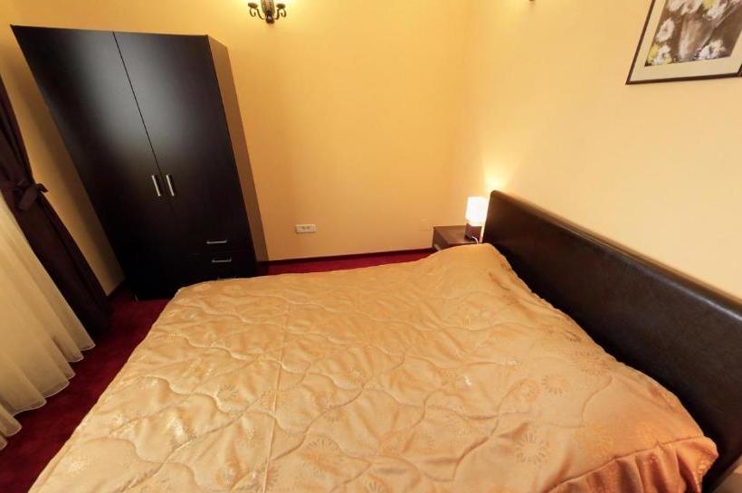 پانسیون La Storia Guest House