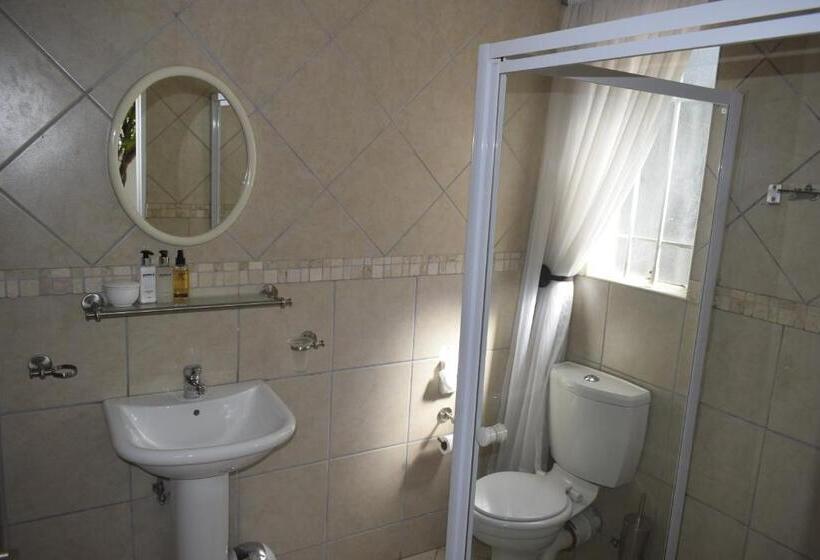 بنسيون Lala Nathi Guest House & Self Catering