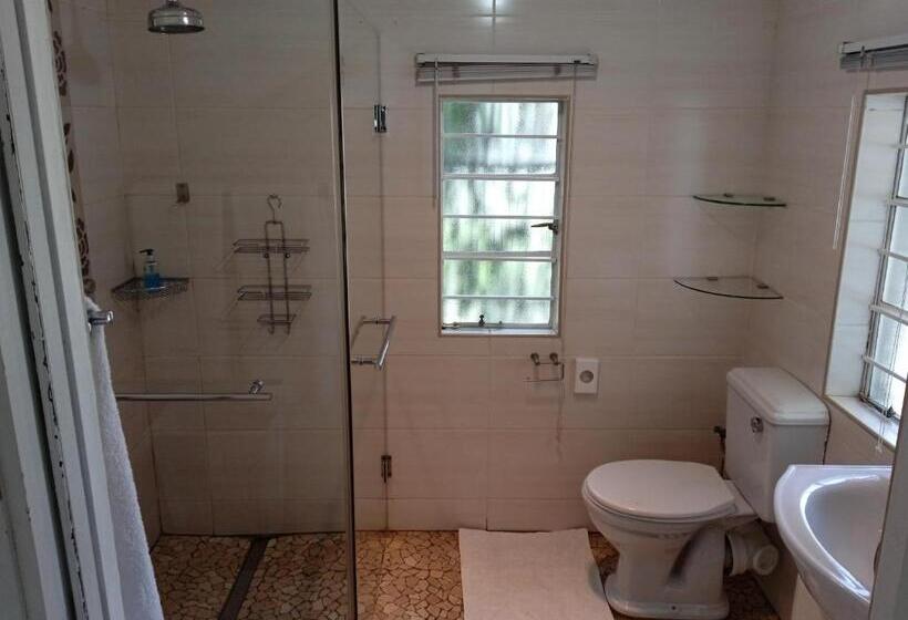 بنسيون Lala Nathi Guest House & Self Catering