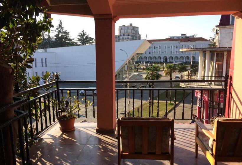 پانسیون Magnolia Guest House
