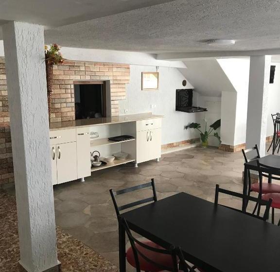 پانسیون Magnolia Guest House