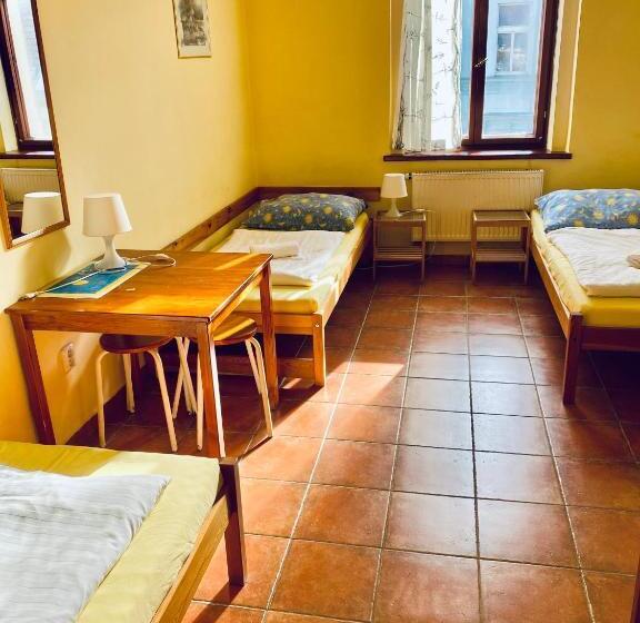 Pension 15 Homér