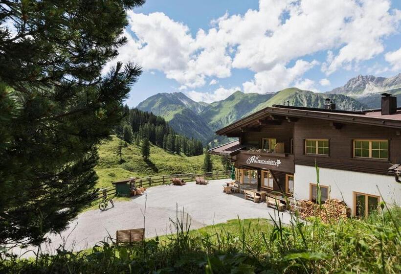 Общежитие Berggasthaus Höllensteinhütte