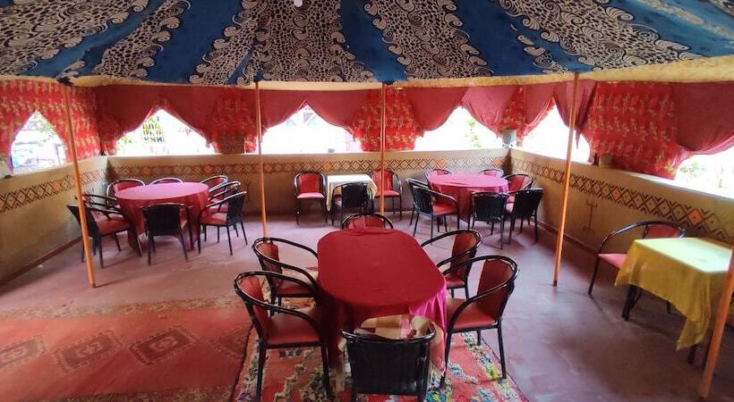 هاستل Prends Ton Temps