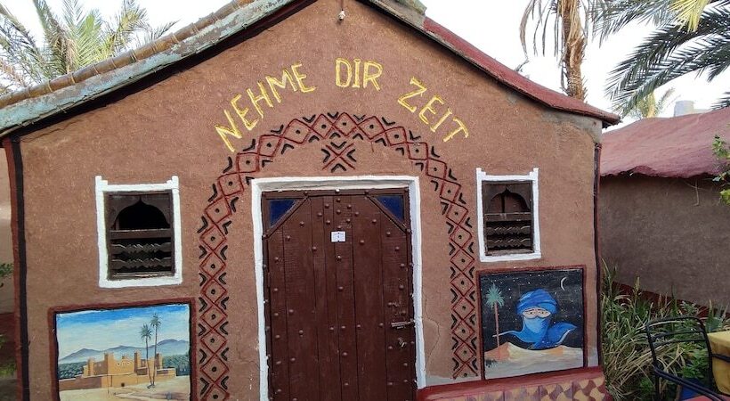 هاستل Prends Ton Temps