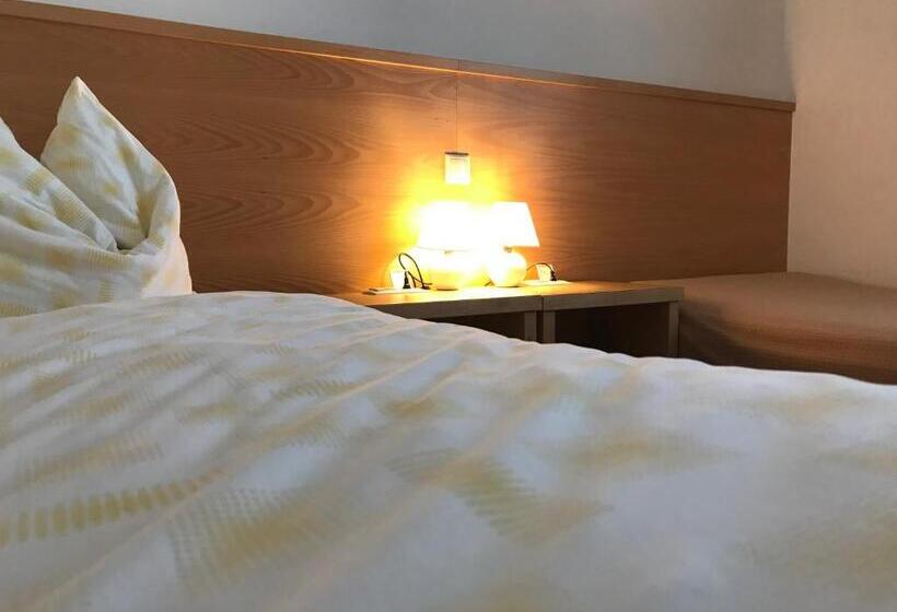 ホテル Vogelhubergut   Familie Scherleithner