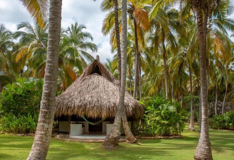 پانسیون Casalina