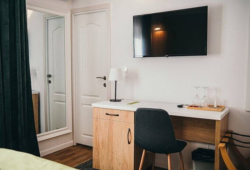 پانسیون Nest Guesthouse