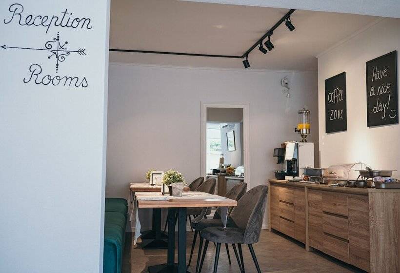 پانسیون Nest Guesthouse