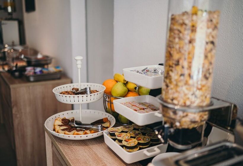 پانسیون Nest Guesthouse