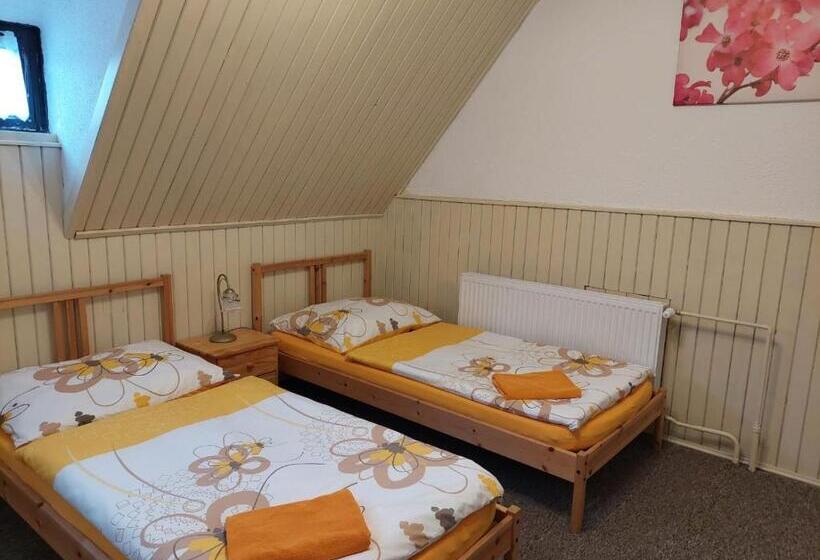 펜션 Penzion Manský Dvůr