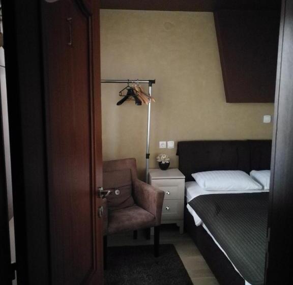 پانسیون Rooms Sanja