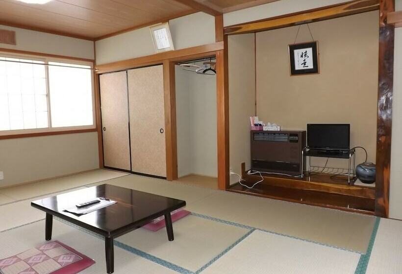 פנסיון Togakushi Kogen Minshuku Rindo