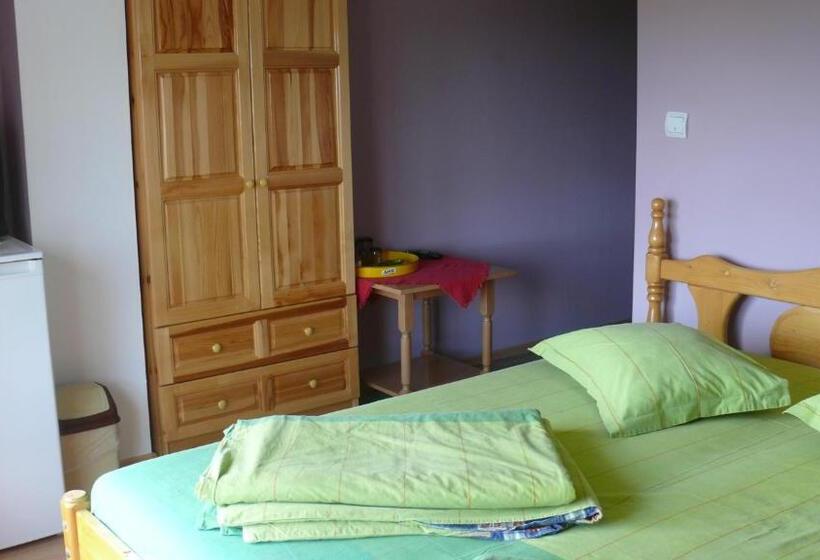پانسیون Villa Climate Guest House