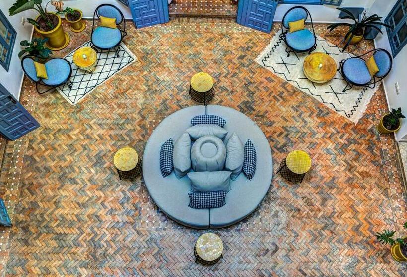 Riad Amaris